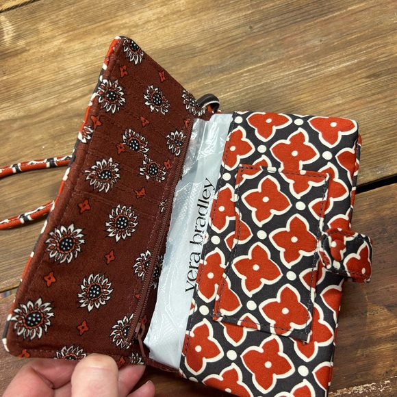 New Vera Bradley Floral Burnt Orange and Black Phone Wristlet in Moorish. - Picture 3 of 8